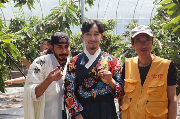 股票配资利率 山东胶州：“鲜果+”撬动“五一”文旅流量密码